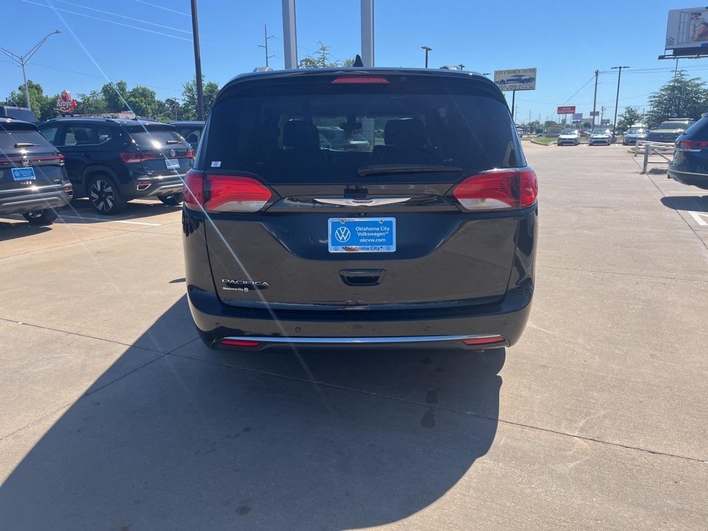 used 2020 Chrysler Pacifica car, priced at $14,500