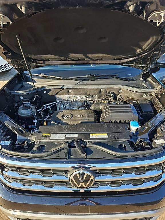 used 2021 Volkswagen Atlas car, priced at $20,999