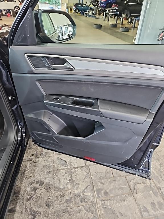 used 2021 Volkswagen Atlas car, priced at $20,999