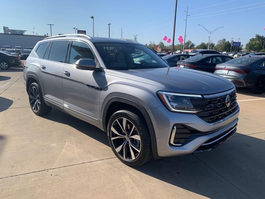 new 2025 Volkswagen Atlas car, priced at $54,126