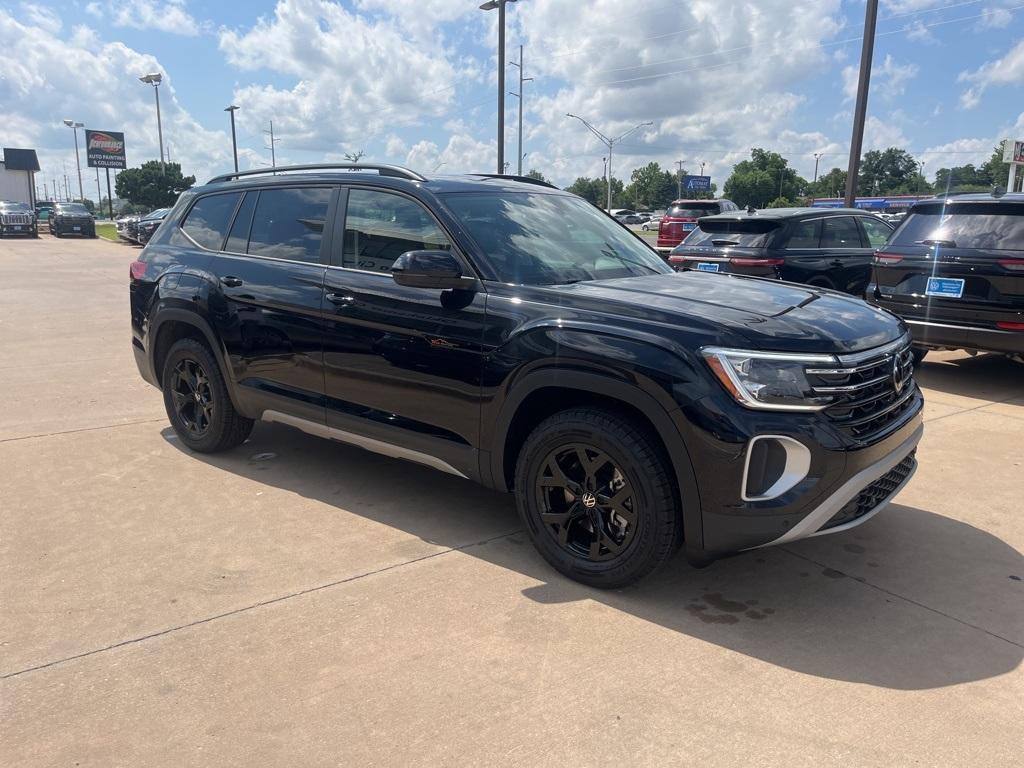 new 2025 Volkswagen Atlas car, priced at $46,577