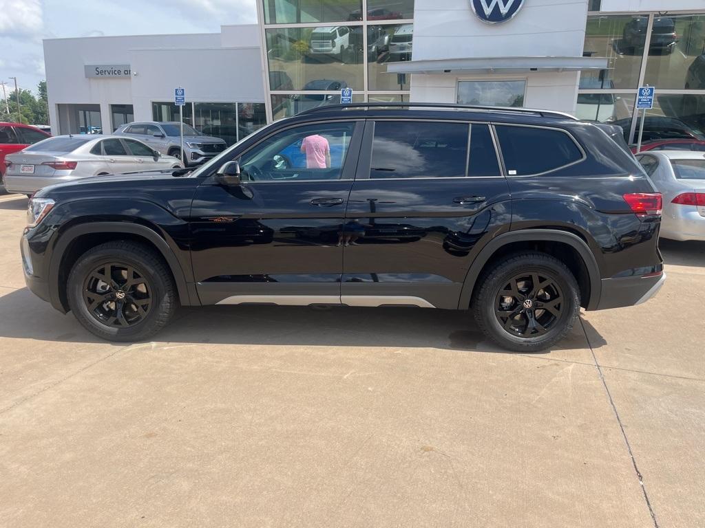 new 2025 Volkswagen Atlas car, priced at $46,577