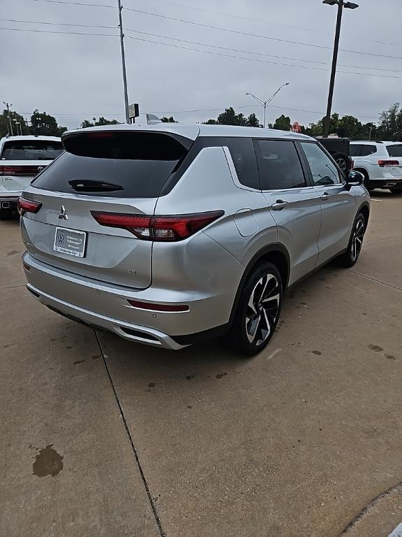 used 2024 Mitsubishi Outlander car, priced at $25,249
