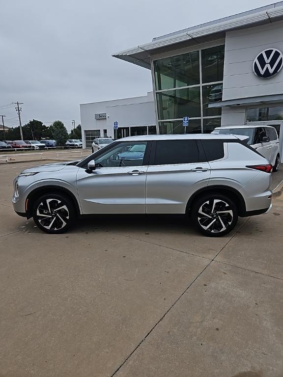 used 2024 Mitsubishi Outlander car, priced at $25,249