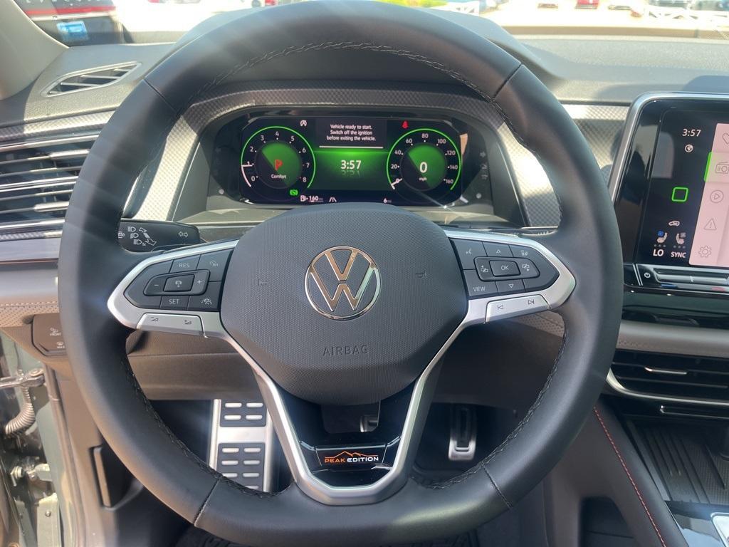 new 2025 Volkswagen Atlas car, priced at $43,327