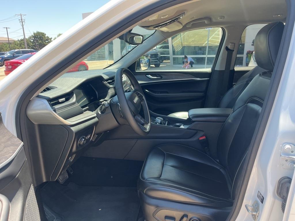 used 2024 Jeep Grand Cherokee car, priced at $36,500