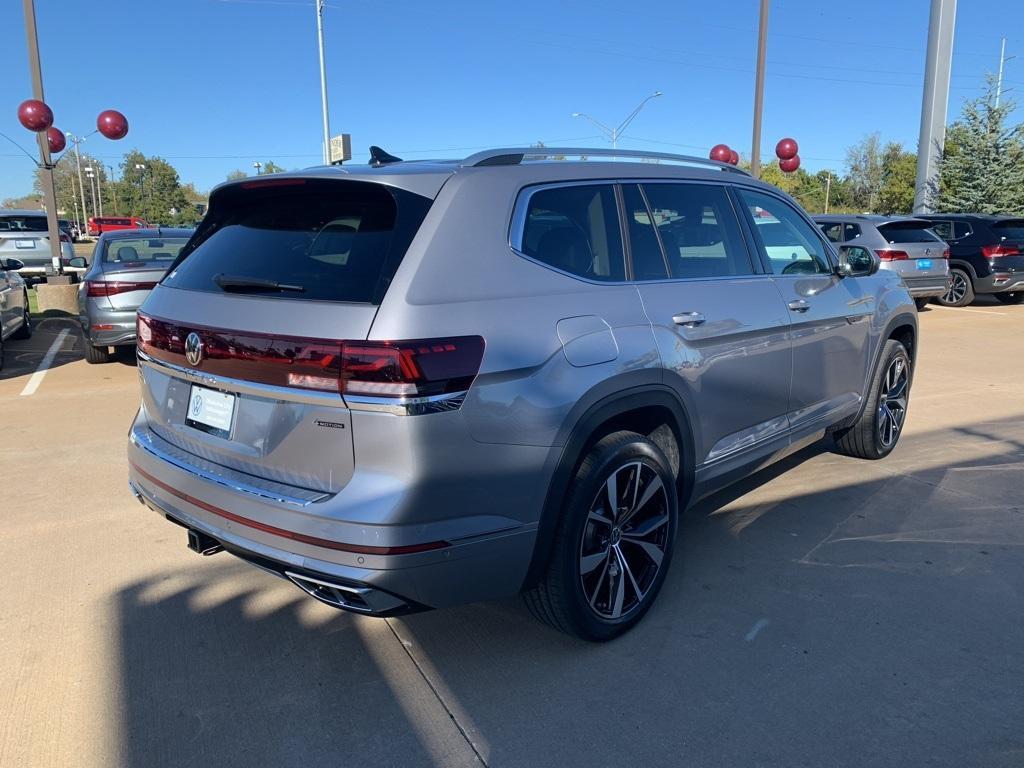 new 2025 Volkswagen Atlas car, priced at $53,738