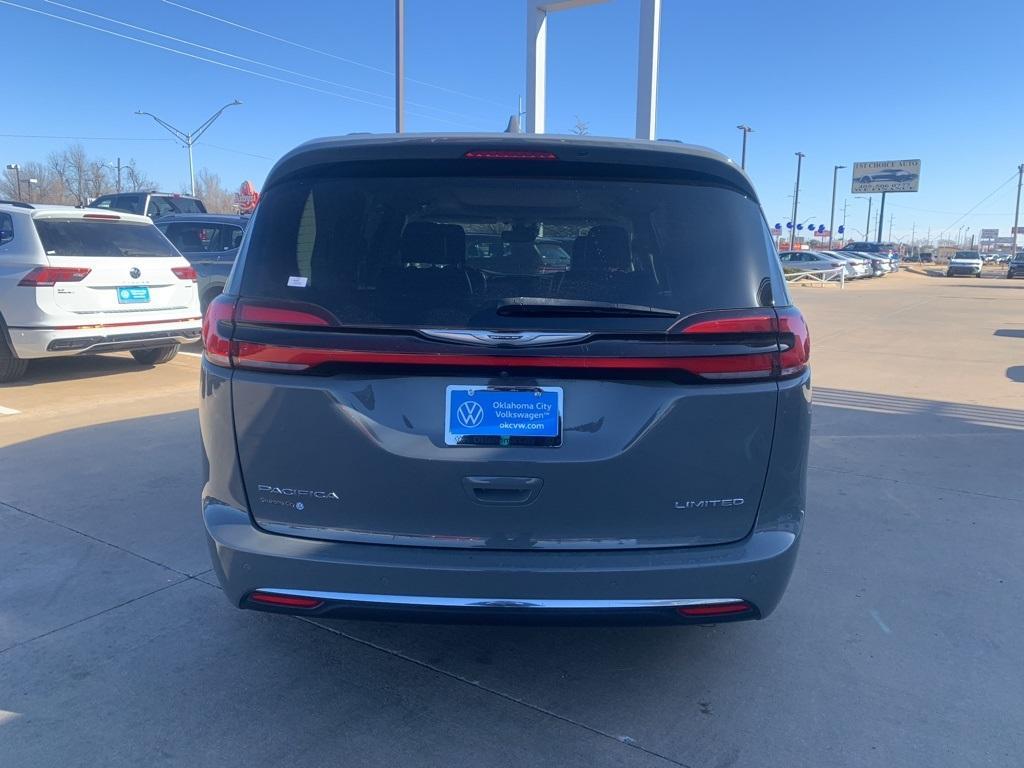 used 2022 Chrysler Pacifica car, priced at $23,981