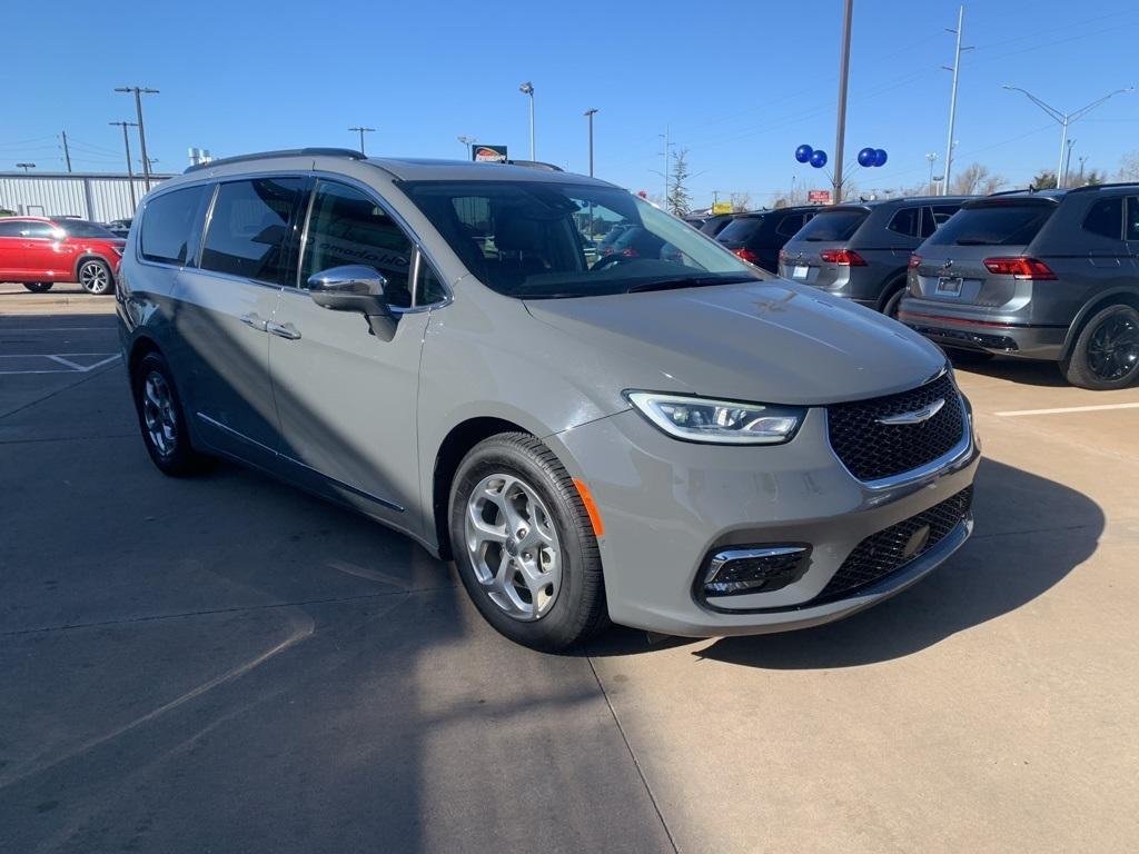 used 2022 Chrysler Pacifica car, priced at $23,981