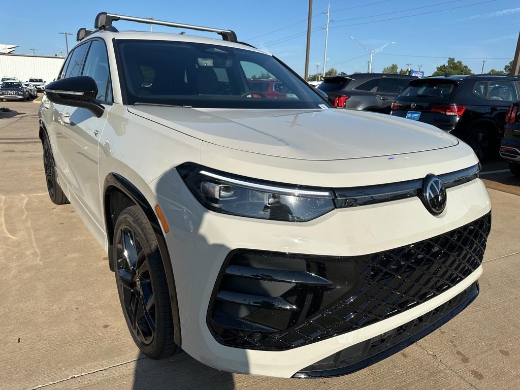 new 2025 Volkswagen Tiguan car, priced at $37,974