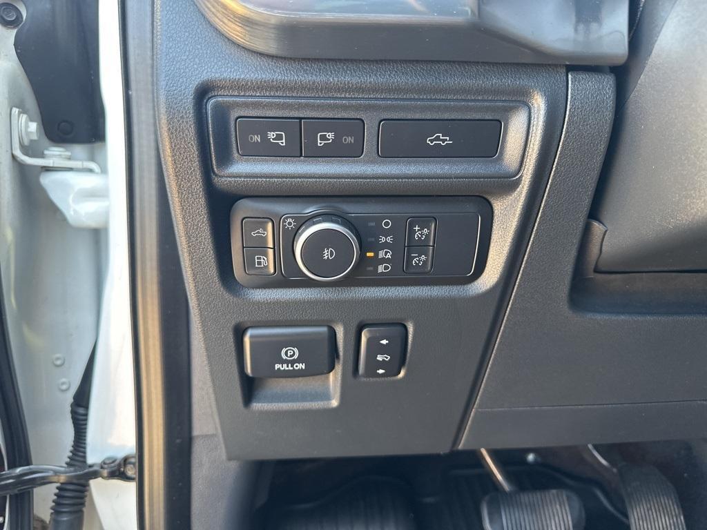 used 2021 Ford F-150 car, priced at $35,999