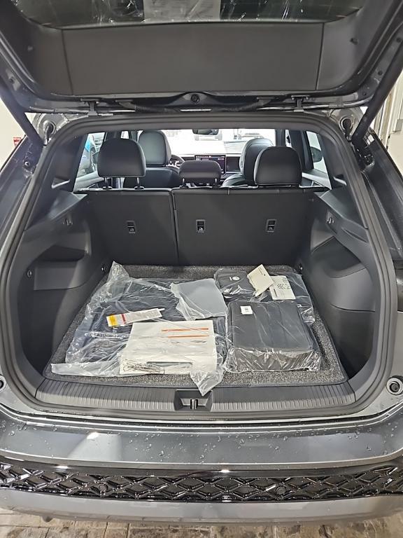 new 2026 Volkswagen Tiguan car, priced at $39,439