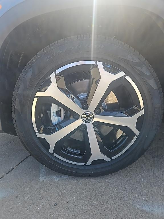 new 2025 Volkswagen Tiguan car, priced at $35,740
