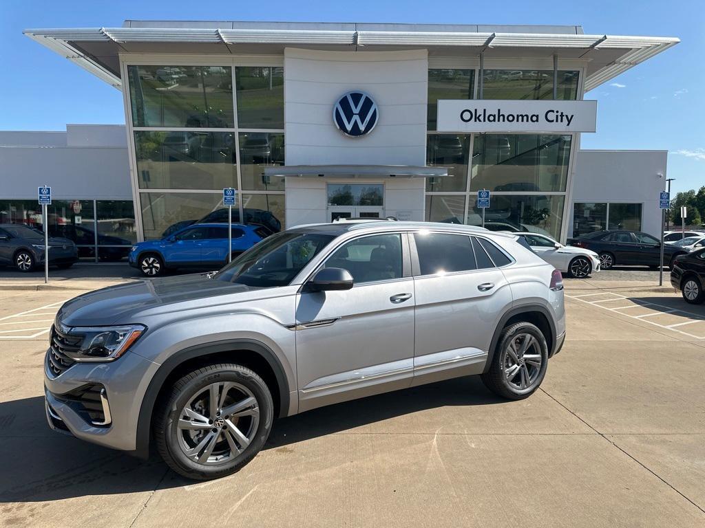 new 2024 Volkswagen Atlas Cross Sport car, priced at $47,099