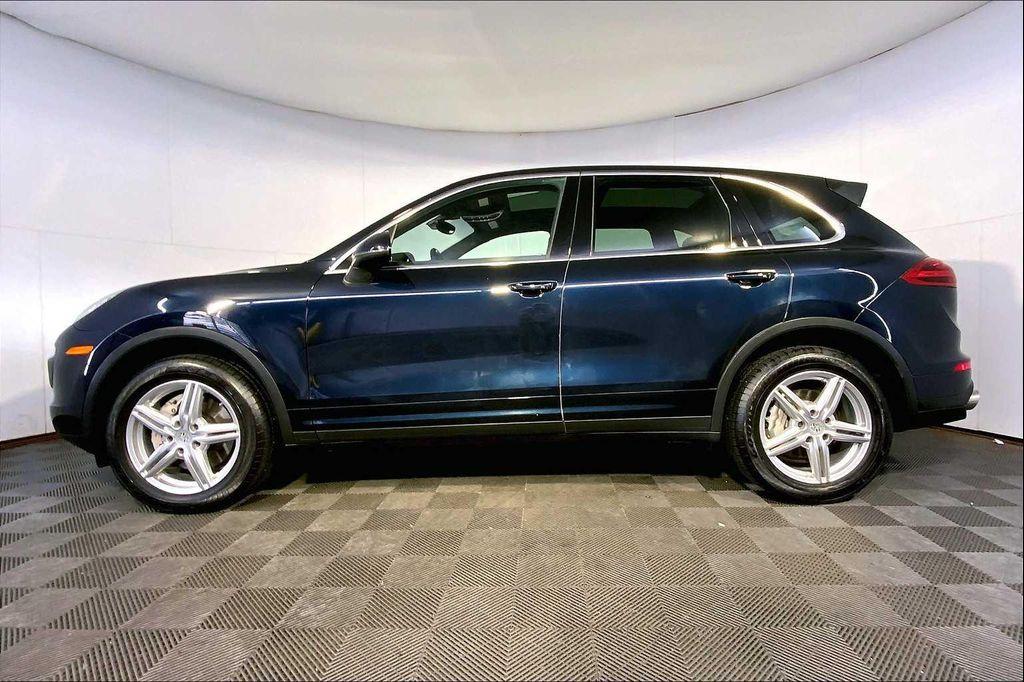 used 2018 Porsche Cayenne car, priced at $31,991