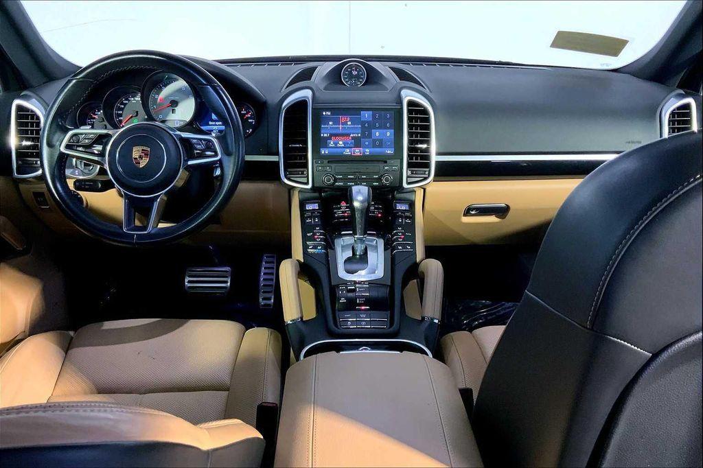 used 2018 Porsche Cayenne car, priced at $31,991