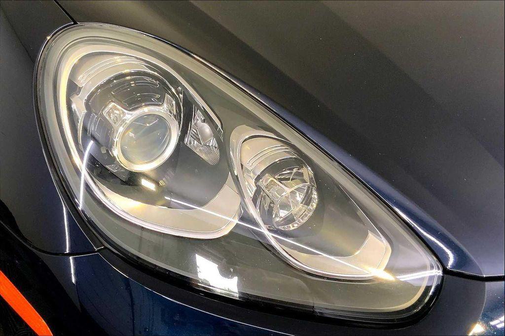 used 2018 Porsche Cayenne car, priced at $31,991