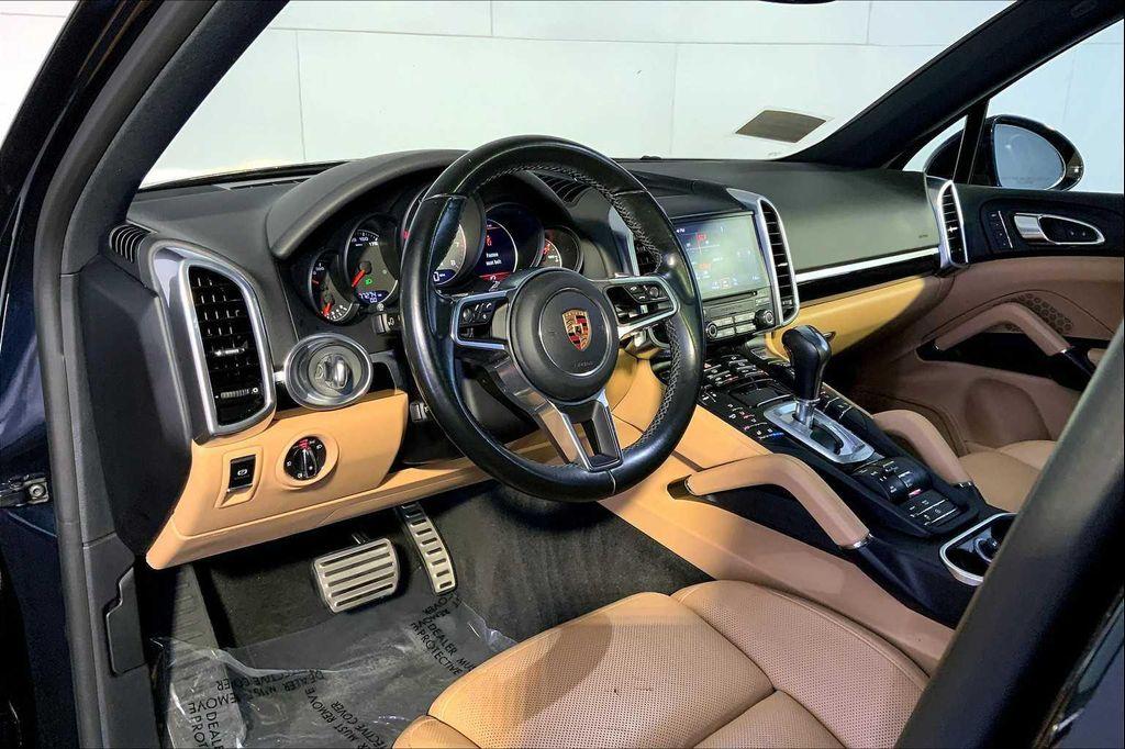 used 2018 Porsche Cayenne car, priced at $31,991