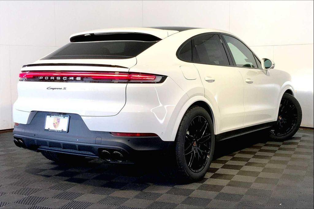 new 2025 Porsche Cayenne car, priced at $139,095