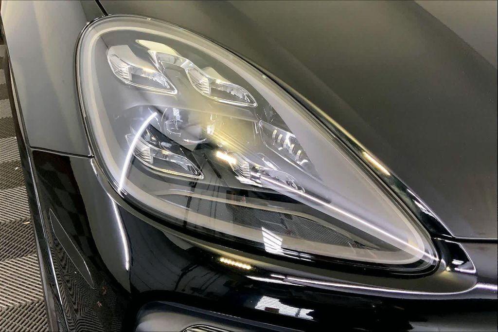 used 2022 Porsche Cayenne car, priced at $59,991