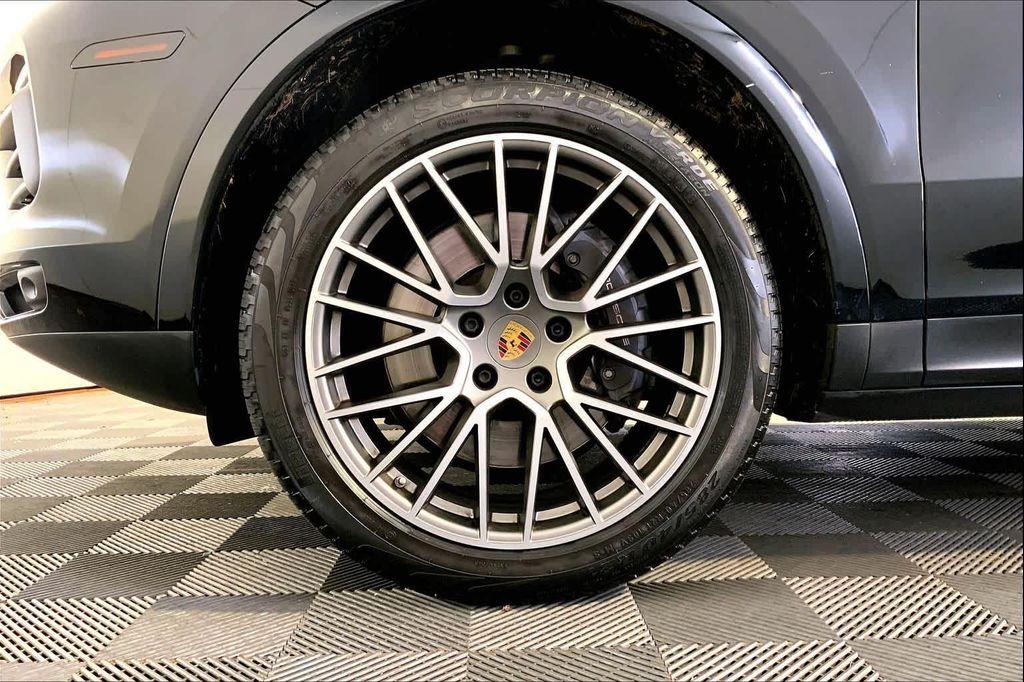 used 2022 Porsche Cayenne car, priced at $59,991