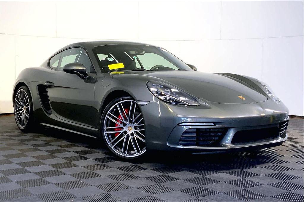 new 2025 Porsche 718 Cayman car, priced at $100,575
