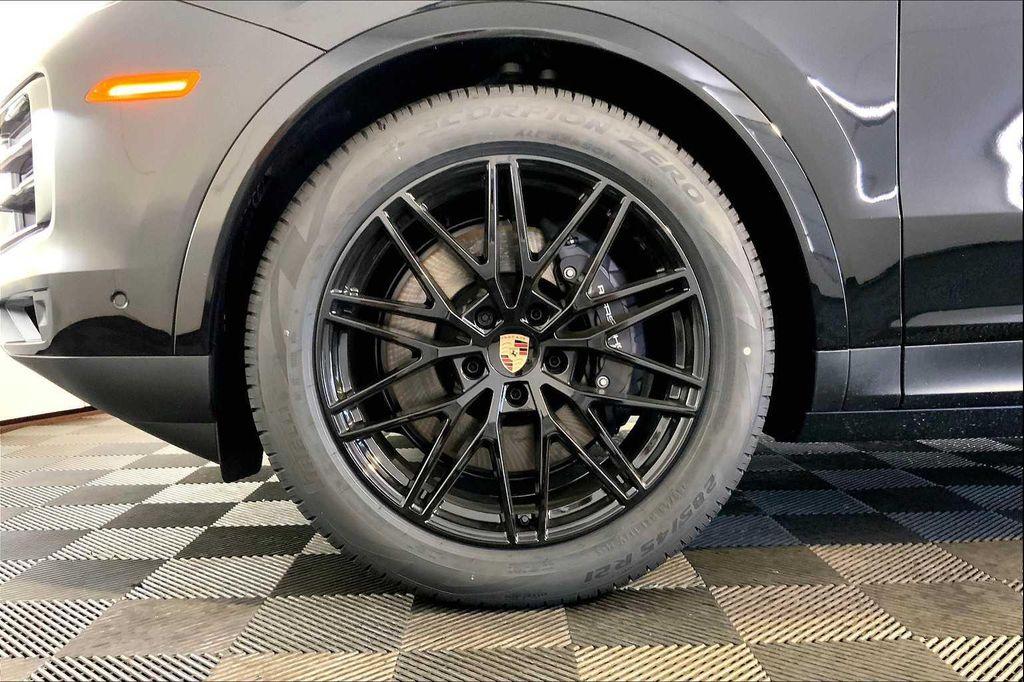 new 2025 Porsche Cayenne car, priced at $108,935