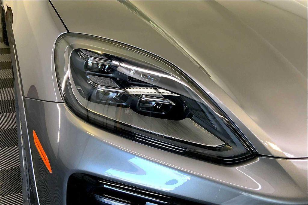 new 2025 Porsche Cayenne car, priced at $110,185