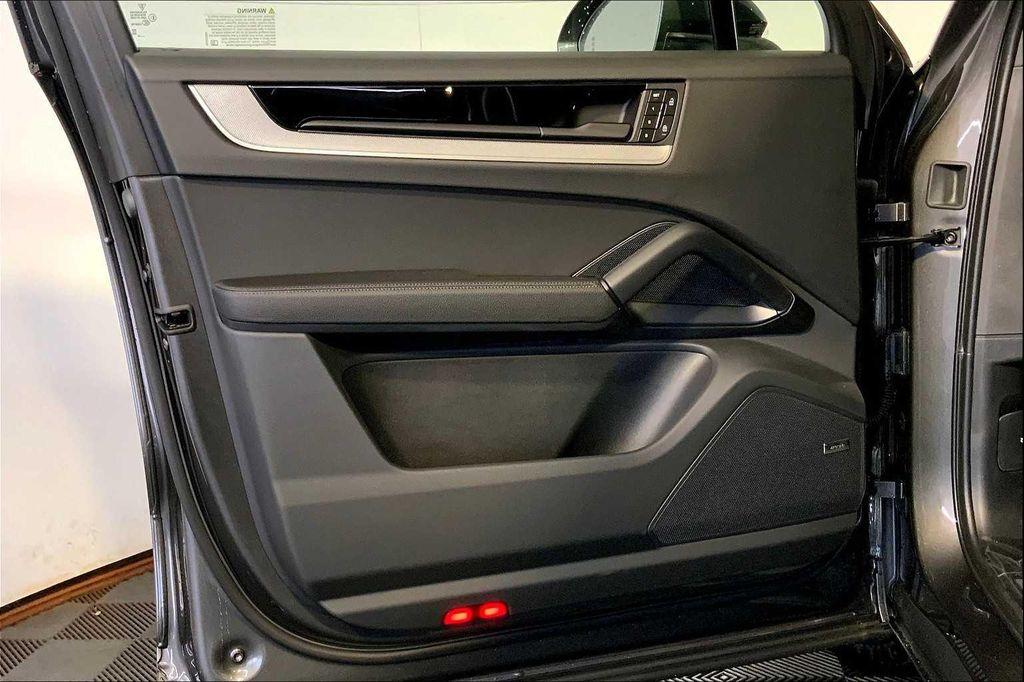new 2025 Porsche Cayenne car, priced at $110,185