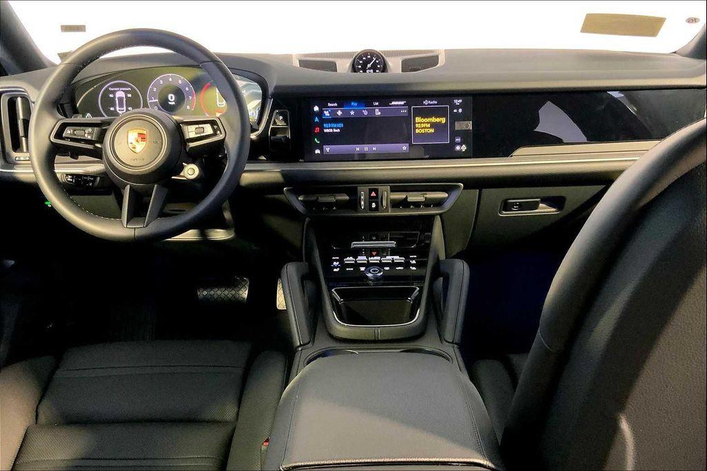 new 2025 Porsche Cayenne car, priced at $110,185
