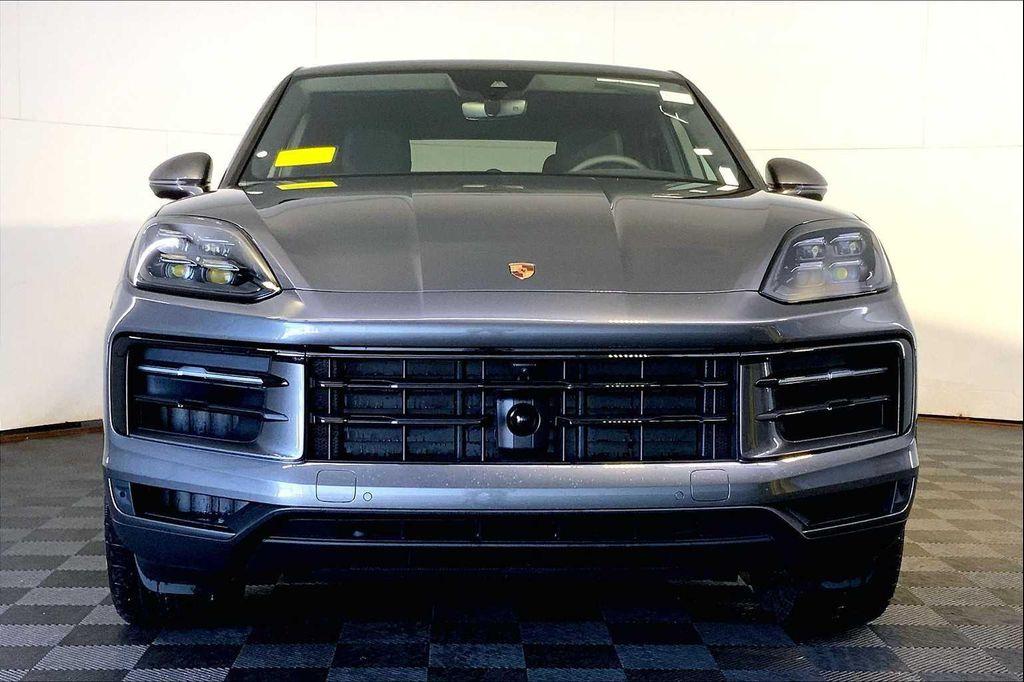 new 2025 Porsche Cayenne car, priced at $110,185