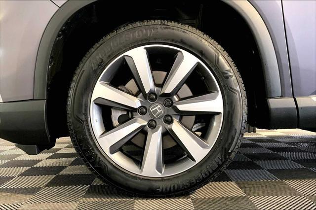 used 2025 Honda Pilot car, priced at $48,991