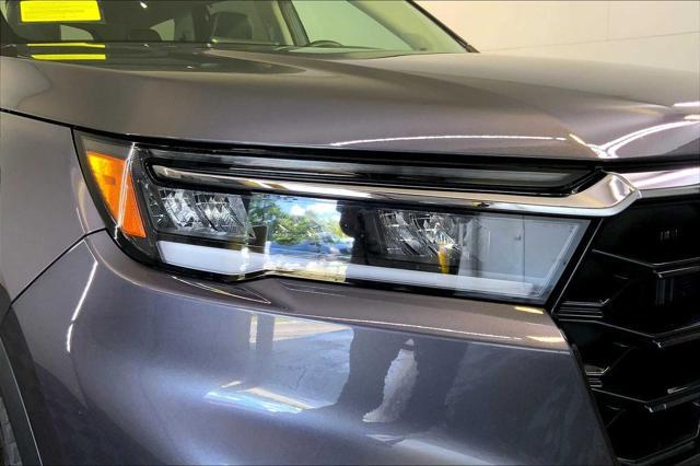 used 2025 Honda Pilot car, priced at $48,991