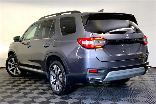 used 2025 Honda Pilot car, priced at $48,991