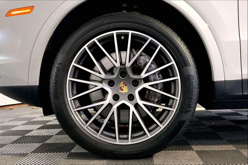 used 2022 Porsche Cayenne car, priced at $61,991