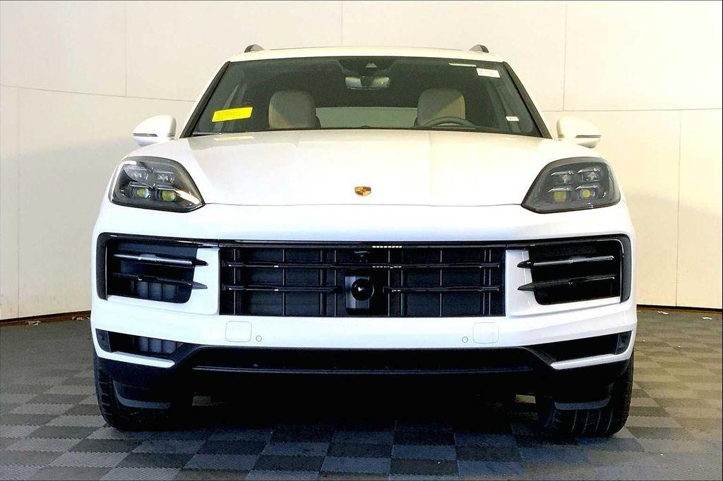 new 2025 Porsche Cayenne car, priced at $122,085