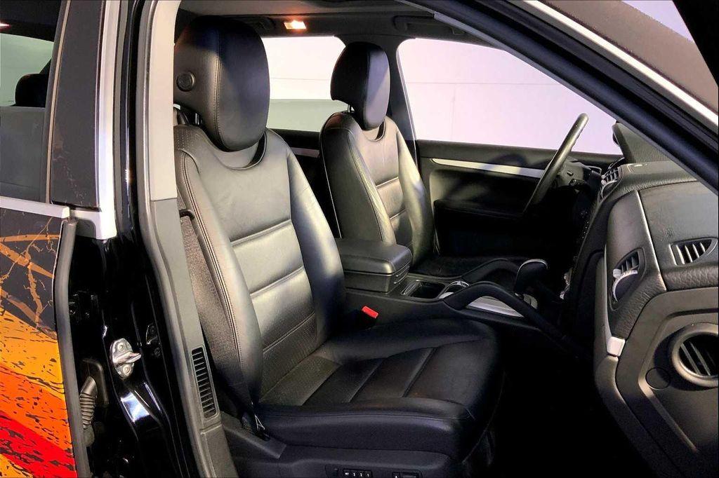 used 2006 Porsche Cayenne car, priced at $29,991