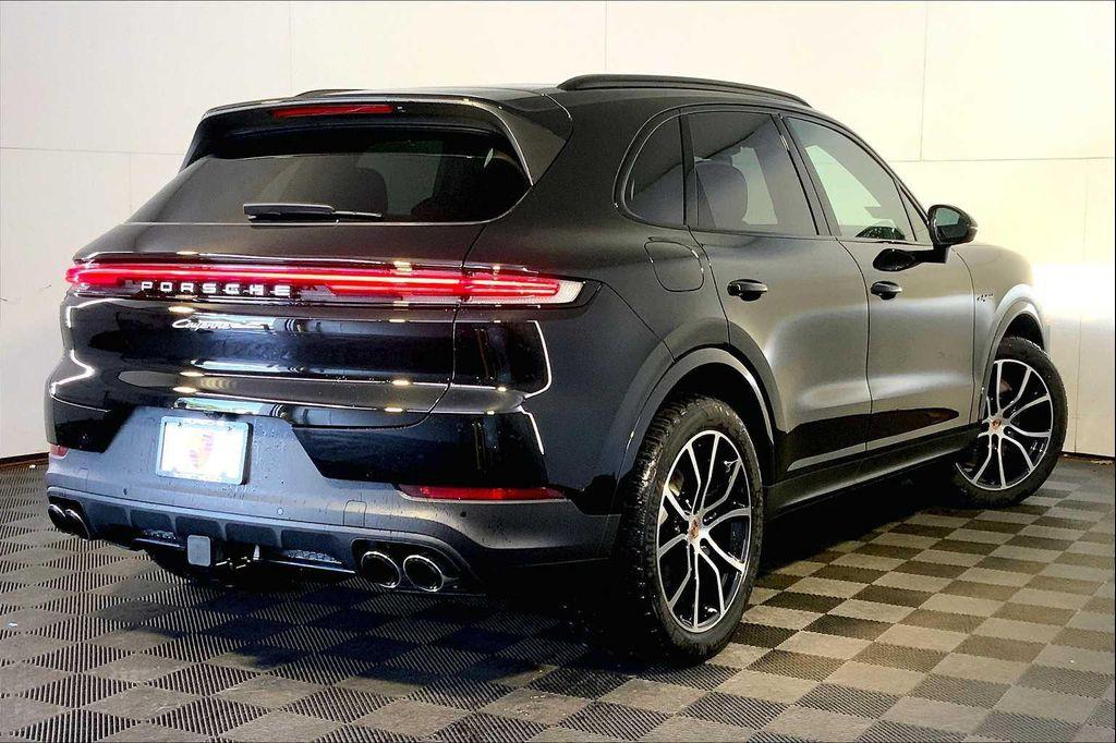 new 2025 Porsche Cayenne car, priced at $117,585