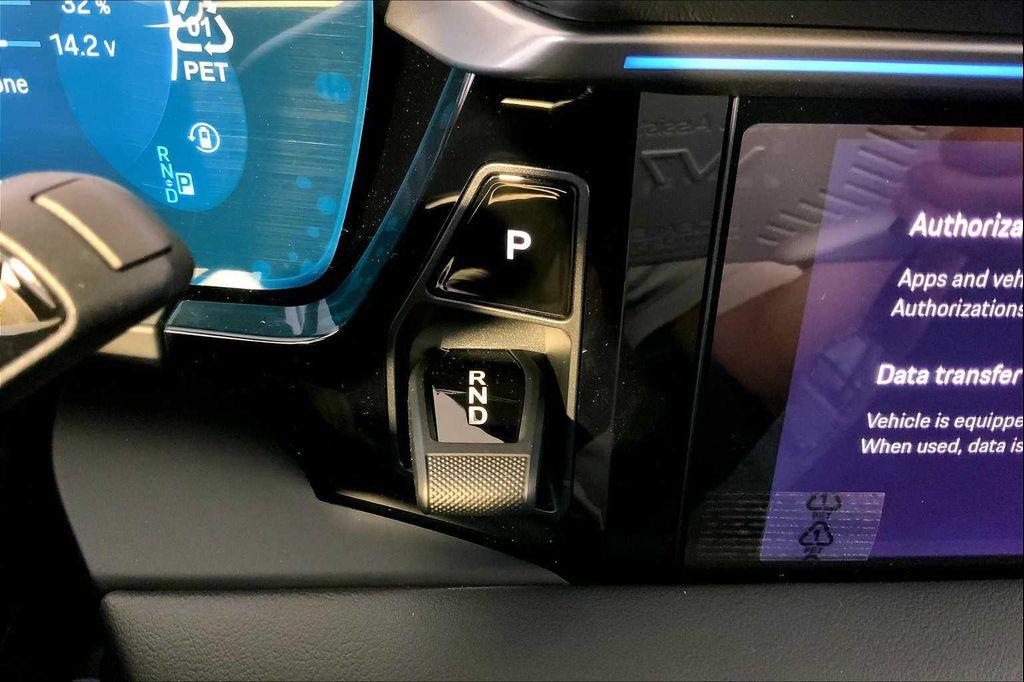 new 2025 Porsche Macan car, priced at $102,495