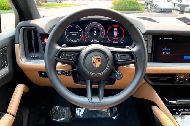 used 2025 Porsche Cayenne car, priced at $85,991