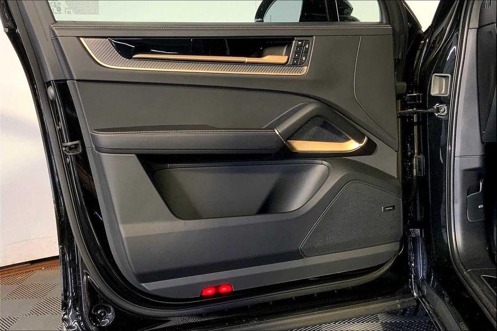 new 2025 Porsche Cayenne car, priced at $163,225