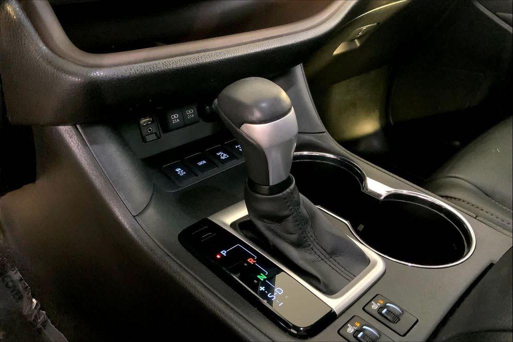 used 2017 Toyota Highlander car, priced at $24,991