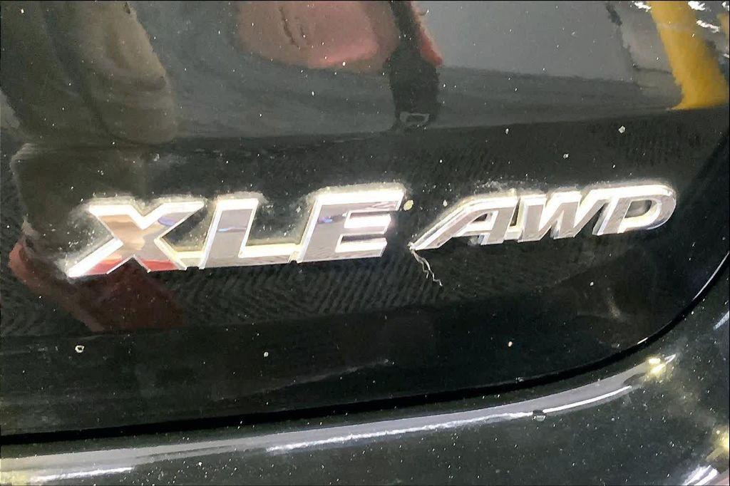 used 2017 Toyota Highlander car, priced at $24,991