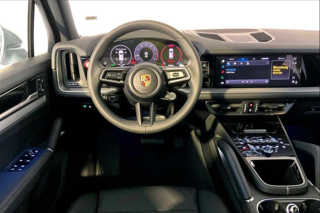 new 2025 Porsche Cayenne car, priced at $103,225
