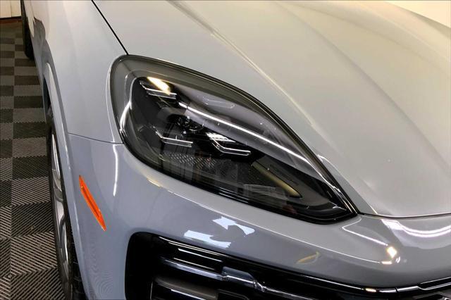 used 2025 Porsche Cayenne car, priced at $89,991