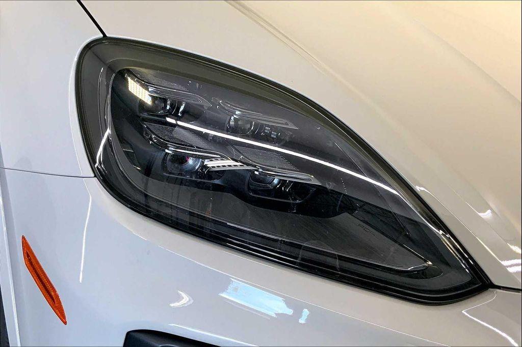 new 2025 Porsche Cayenne car, priced at $140,195