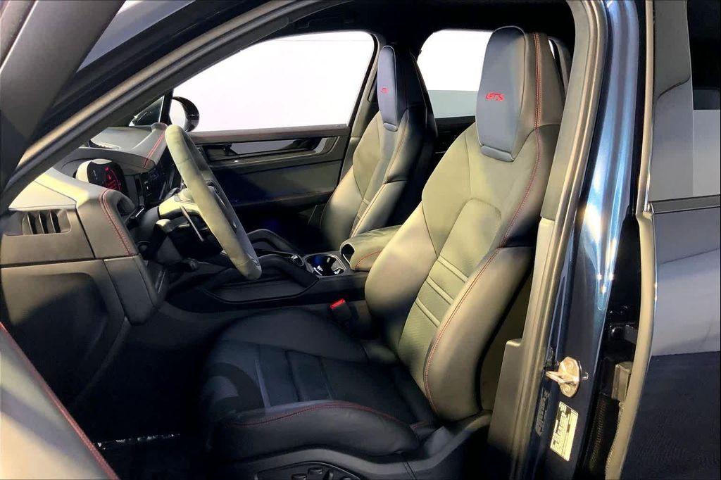used 2025 Porsche Cayenne car, priced at $139,991