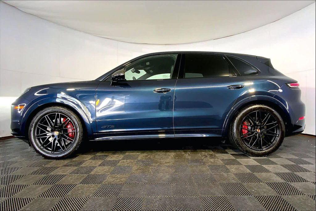 used 2025 Porsche Cayenne car, priced at $139,991