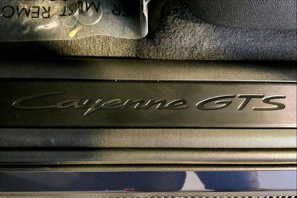 used 2025 Porsche Cayenne car, priced at $139,991