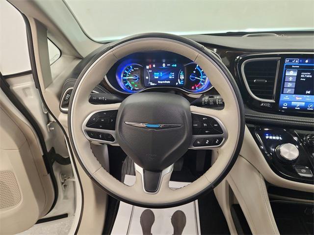 used 2021 Chrysler Pacifica Hybrid car, priced at $29,195